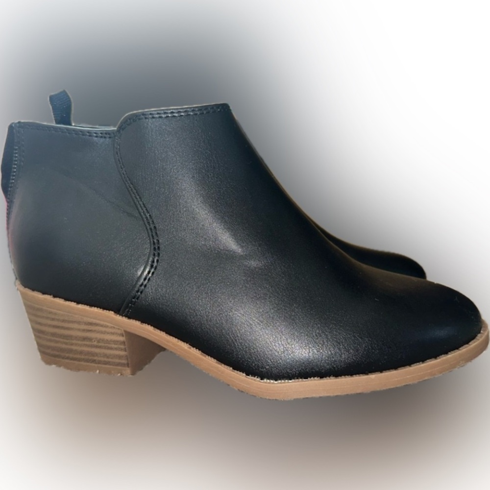 Youth Girls Black Low Booties